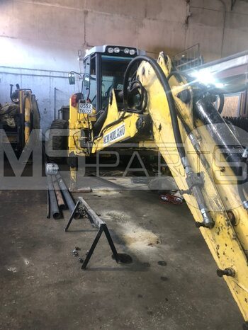 Ремонт экскаваторов-погрузчиков New Holland